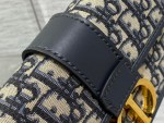 30 MONTAIGNE EAST-WEST BAG WITH CHAIN - Image 6