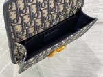 30 MONTAIGNE EAST-WEST BAG WITH CHAIN - Image 8